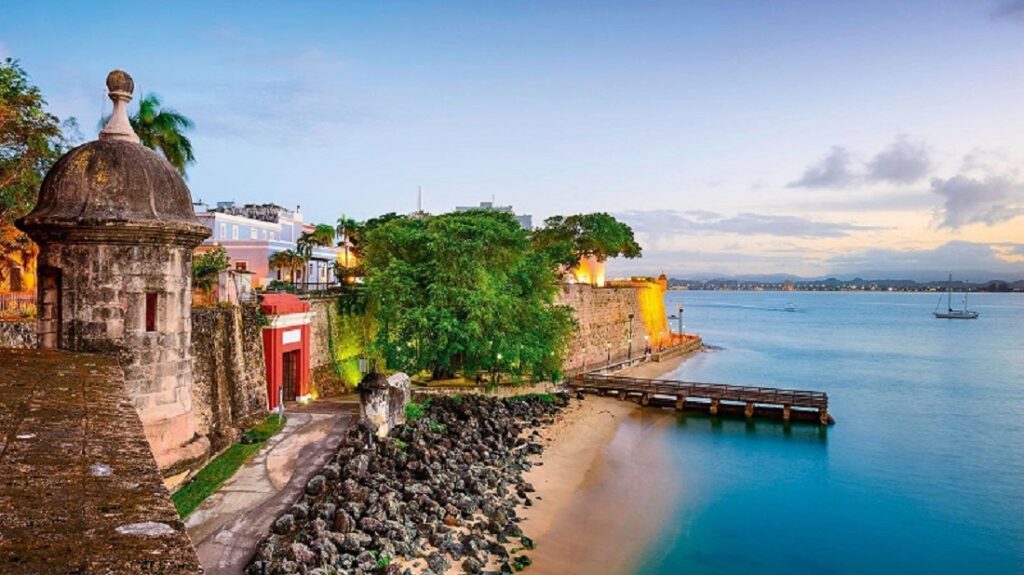 Holidays in Puerto Rico, best attractions to visit. Book online air tickets, hotels, rent a car, activities.